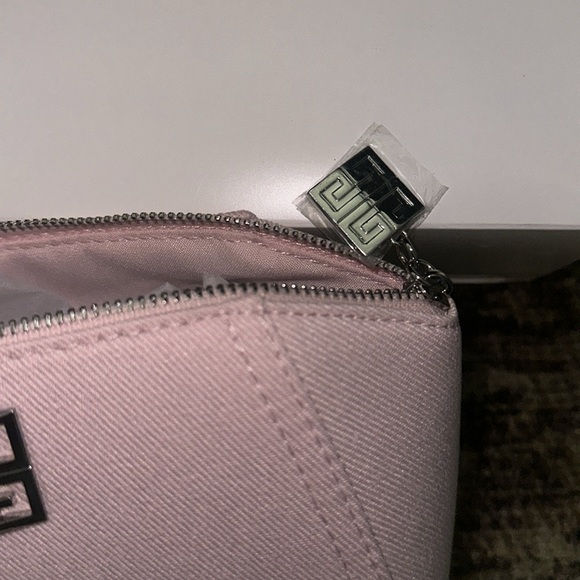 Givenchy Cosmetic Case - Picture 5 of 5